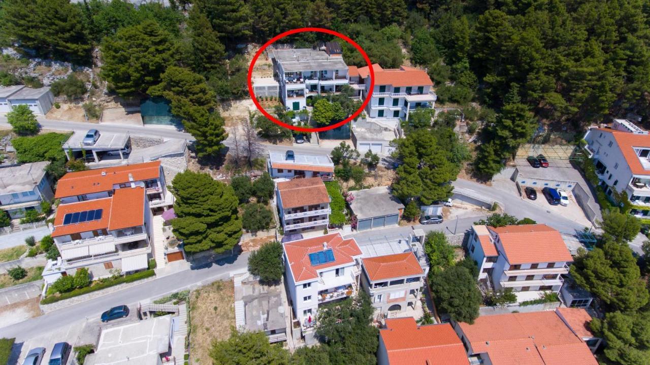 Apartments With A Parking Space Brela, Makarska - 11687 Esterno foto